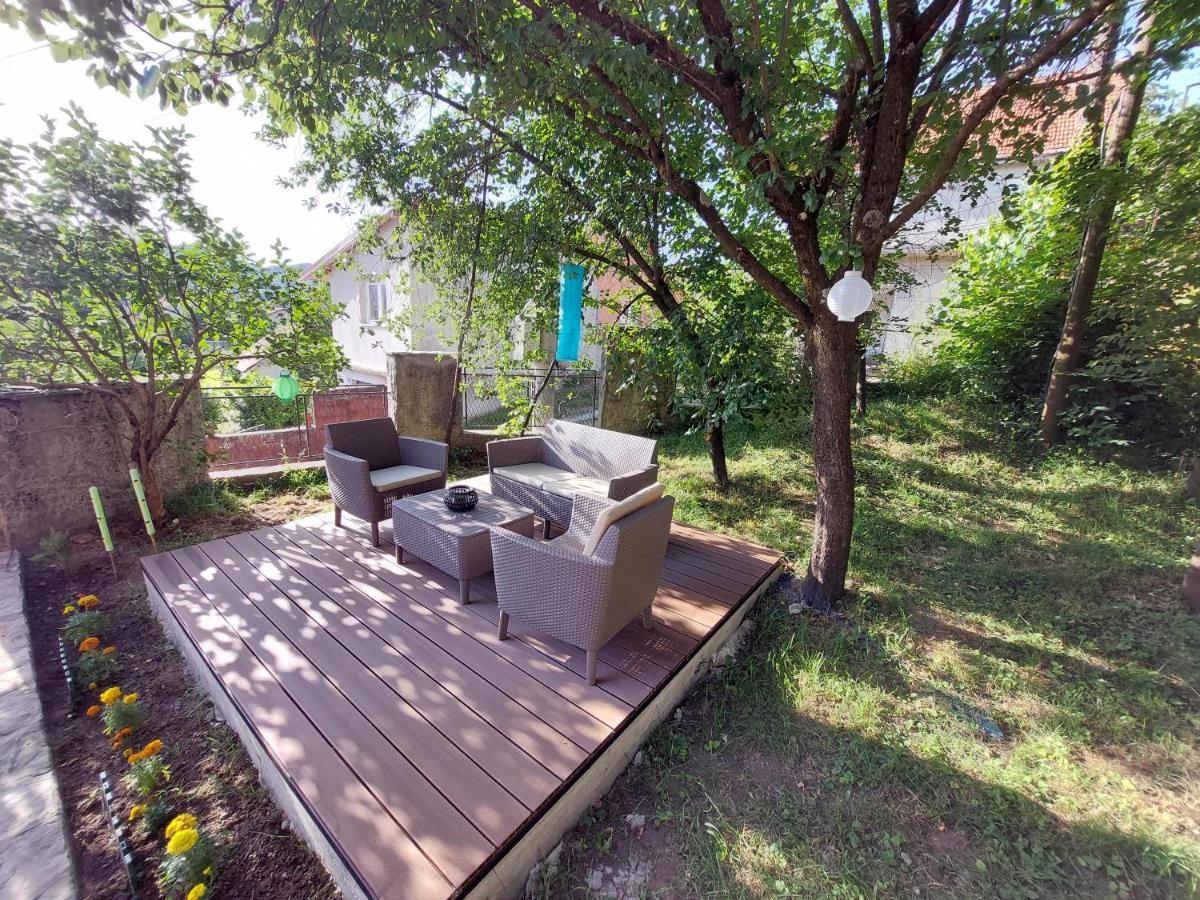 Holiday Home Milanovic Цетине Экстерьер фото