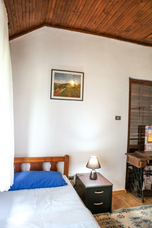 Holiday Home Milanovic Цетине Экстерьер фото
